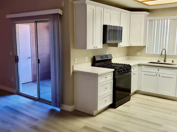 830 Carnegie St, Henderson, NV