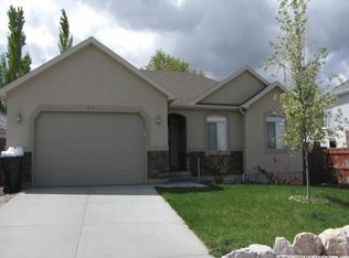 878 E Oquirrh Ave, Tooele, UT 84074