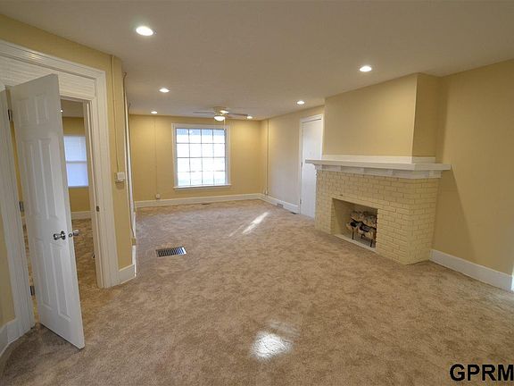 4th image of 230 S 26th St