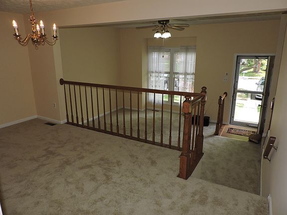 2nd image of 3343 Oak West Dr