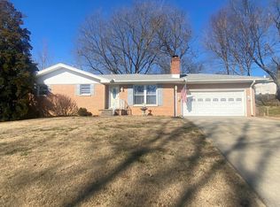 5606 Walsh Rd, Evansville, IN 47711