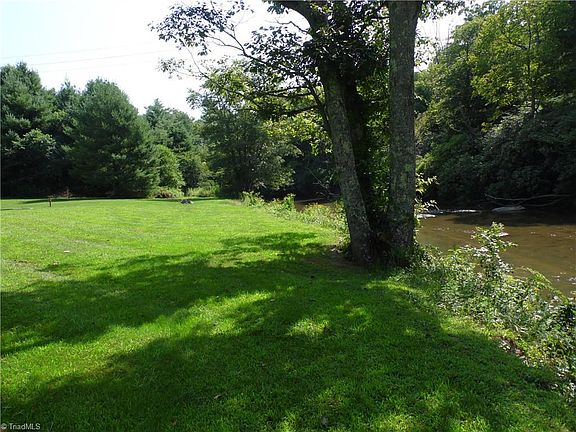 4th image of Riverside Dr Lot 4