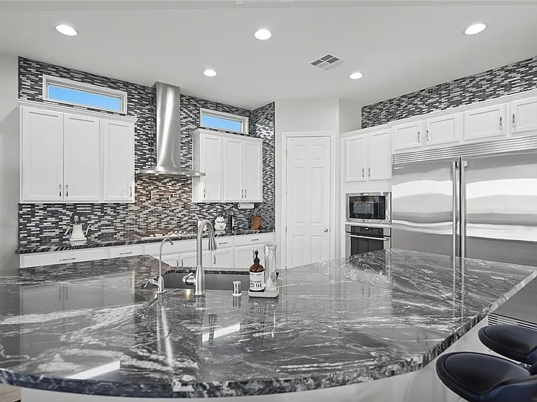3922 Jacob Lake Cir — Photo 22