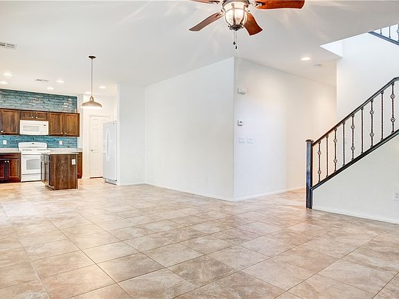 5th image of 10213 Gibson Isle Dr