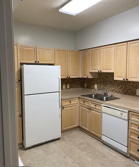 3005 S Leisure World Blvd #523 — Photo 6
