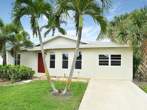 Home For Sale In Sunset Pines