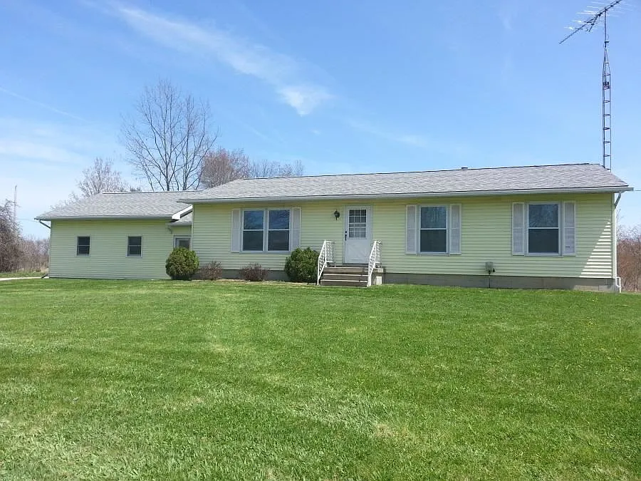 9207 Onsted Hwy photo 1
