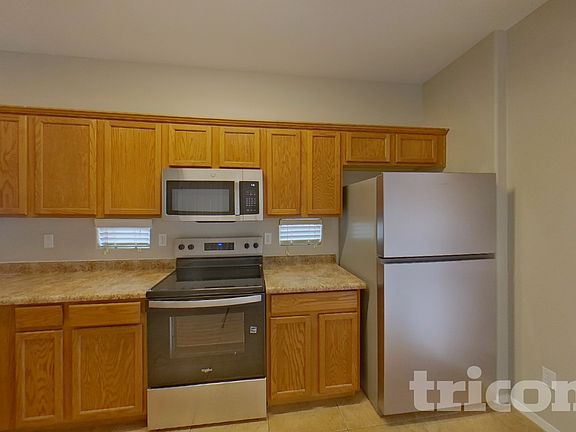 4th image of 42542 W Lucera Ct