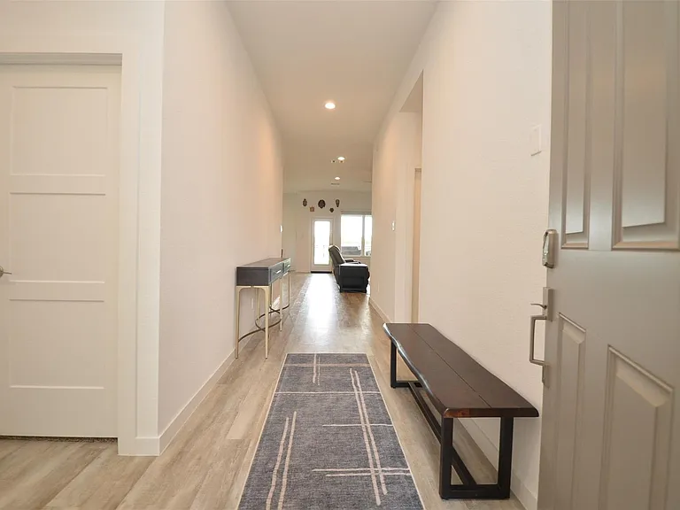 1696 Daylight Lake Dr — Photo 19