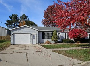 145 Forrest St, Wayland, MI 49348