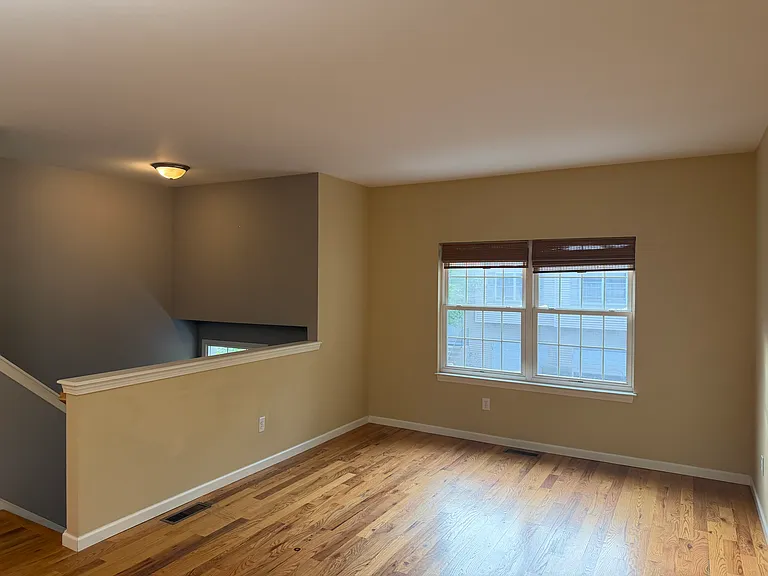 2 Sheridan St #402 — Photo 6