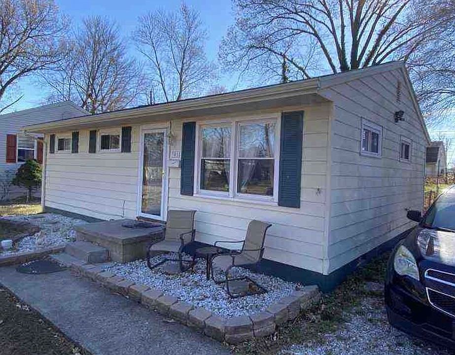 1st image of 3015 Southeast Blvd