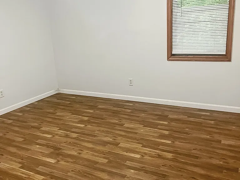 1416 Harrison Ave NW — Photo 5