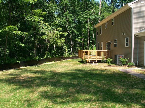SERENE BACKYARD !