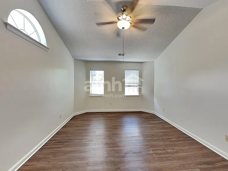 14701 Pomerol Ln — Photo 12
