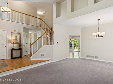 6190 Crossland Blvd, Gurnee, IL 60031 | Zillow