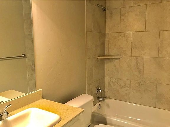 5th image of 790 SW 13th St #2A