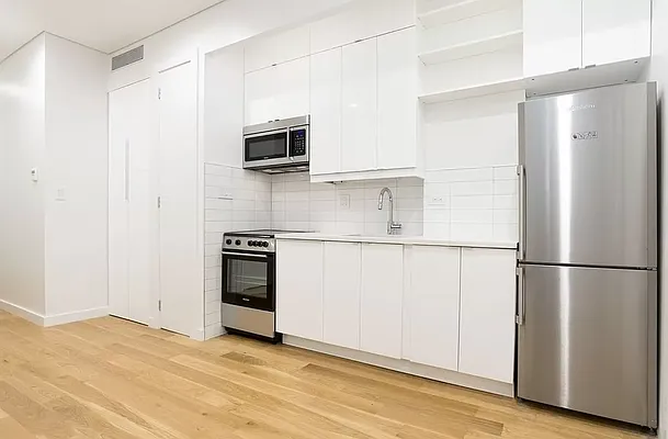 Rented by REAL New York | media 5