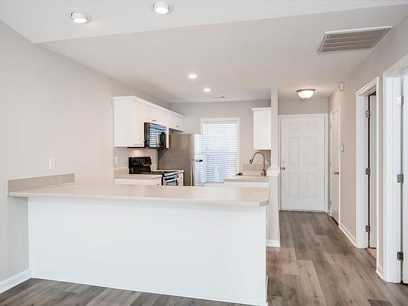 5th image of 1216 Longpoint Dr