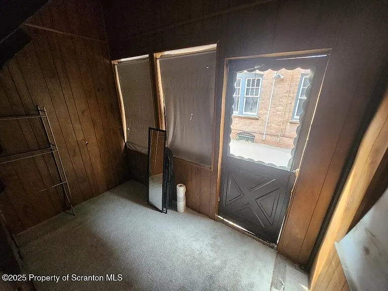 98 N Franklin St #1 — Photo 15