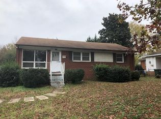 1415 Blueberry Ln, Greensboro, NC 27401