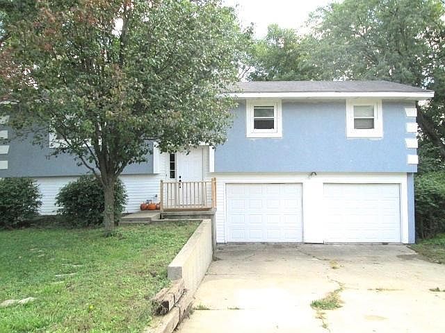 2nd image of 2708 Blue Ridge Rd