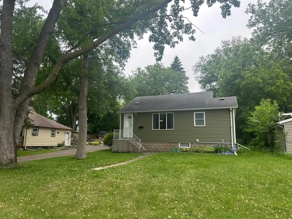 903 N Aurdal Ave, Fergus Falls, MN 56537