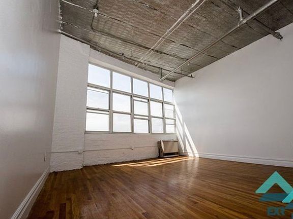 5th image of 97 Thames St #209