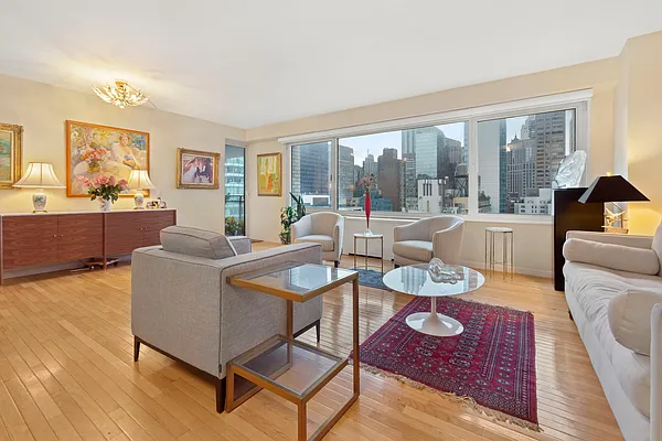 Sold by Sotheby's International Realty | media 3