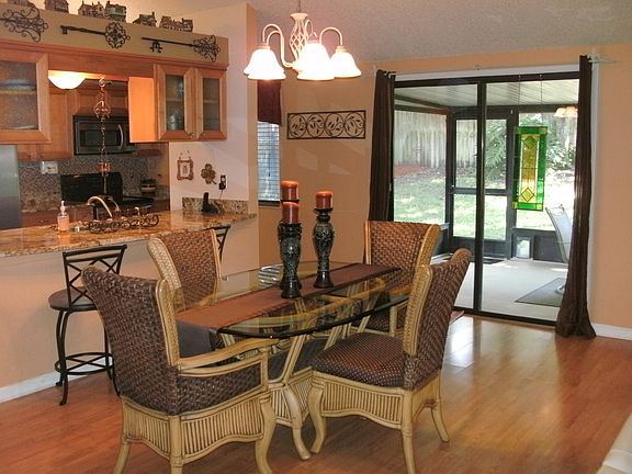 3rd image of 1677 Spottswood Cir