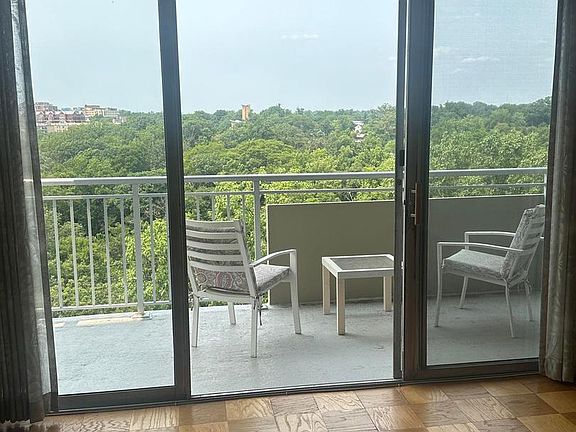 5th image of 3001 Veazey Ter NW APT 1320