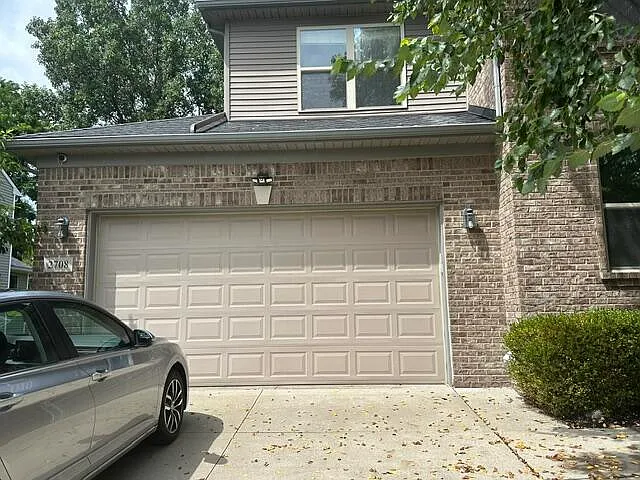 3 bed, 2.5 bath, 2358 sqft, $3,000 — Photo 3