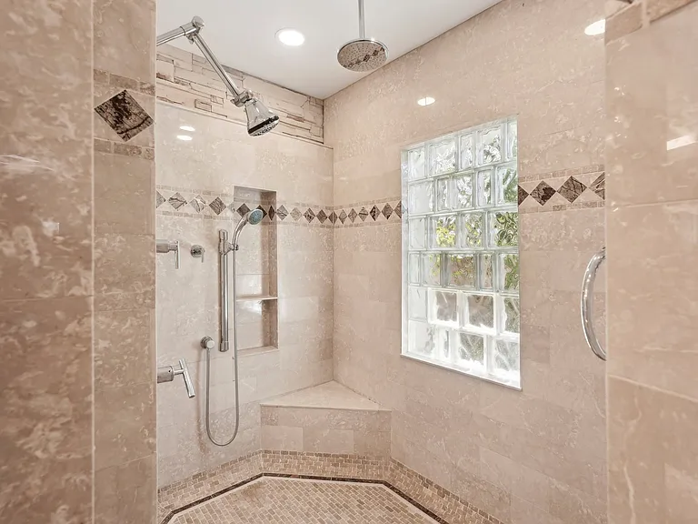 85 S Polk Dr — Photo 34