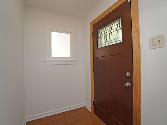 2nd image of 322 Nordica Ave