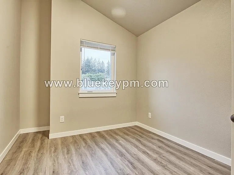 209 Cloverdale Rd #A — Photo 14