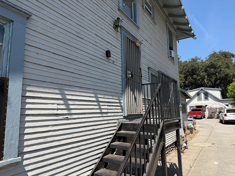 833 N Orange Grove Blvd #1 — Photo 8