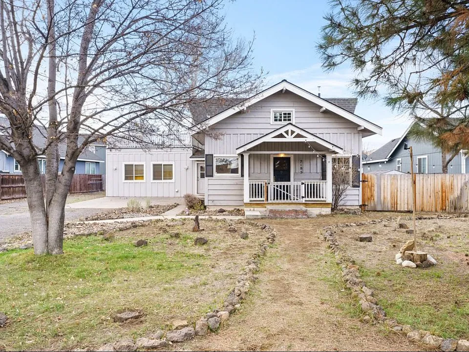 2185 NE Butler Market Rd