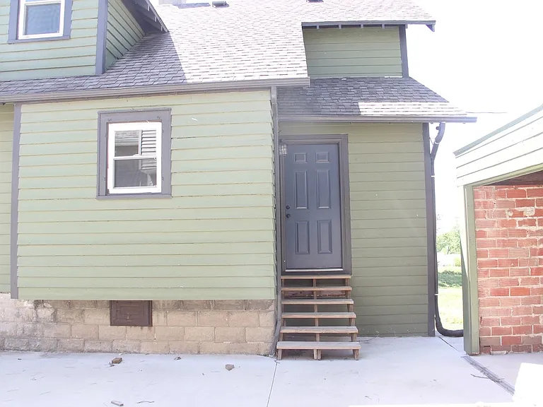 115 Ming St — Photo 5
