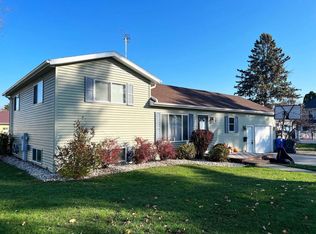 115 Adams St, Randolph, WI 53956
