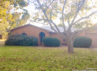 166 Encino Dr, Pearsall, TX 78061