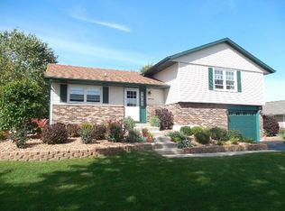 20714 S Acorn Ridge Dr, Frankfort, IL 60423