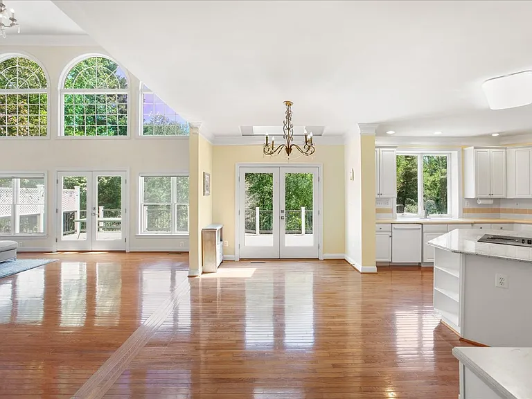 10243 Brittenford Dr — Photo 18