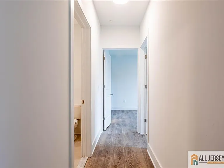 1025 Raritan Rd #414 — Photo 15