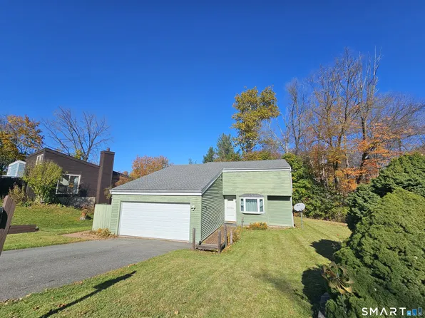 12 Woodlot Lane, Middletown, CT 06457