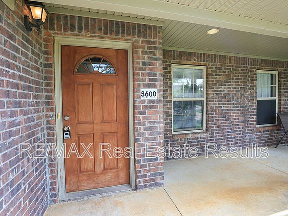 3rd image of 3600 SW Deerfield Blvd #2