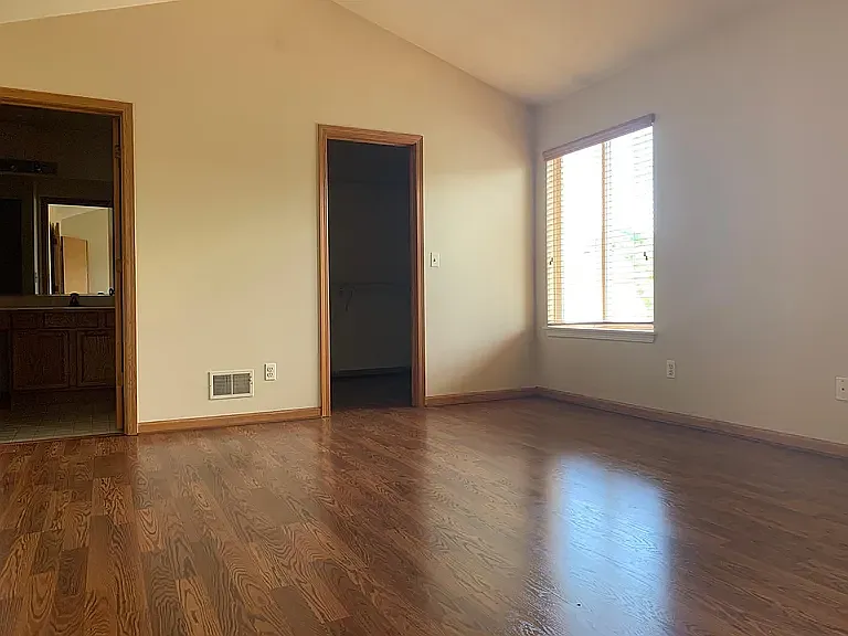 13963 S Idaho Ct — Photo 15