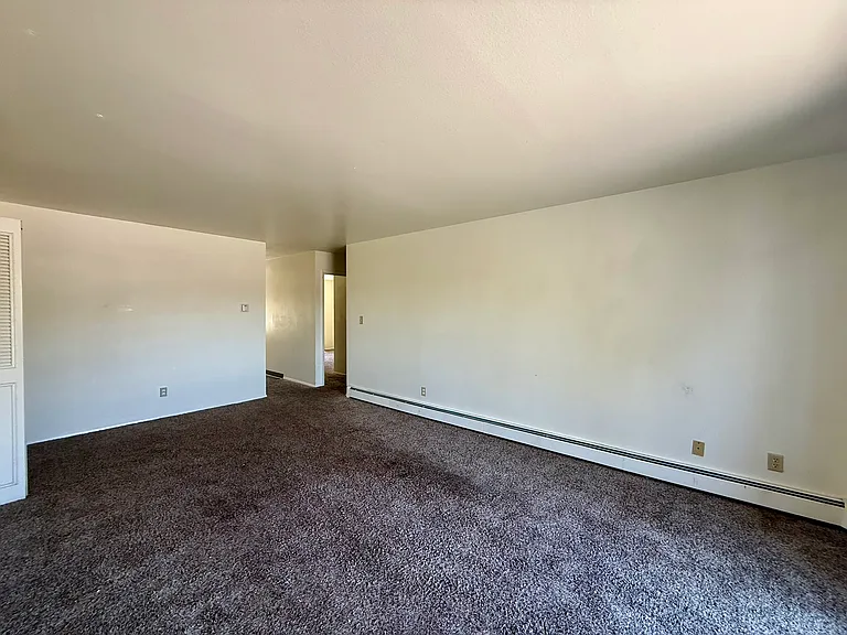 1720 Azalea Ct #7 — Photo 20