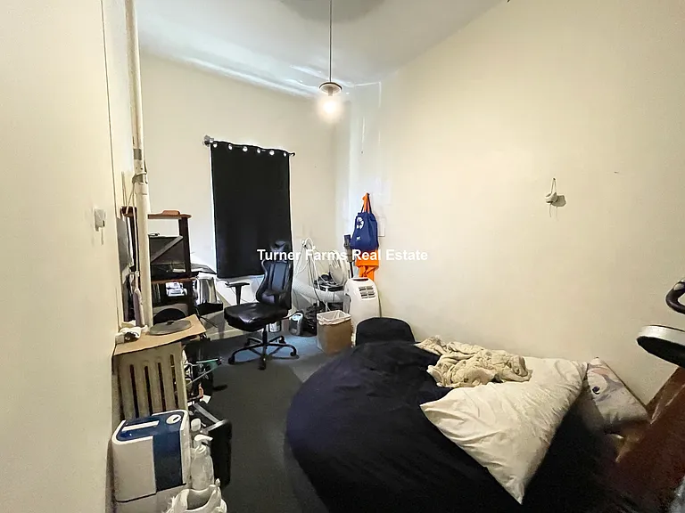 17 Aberdeen St #2A — Photo 11