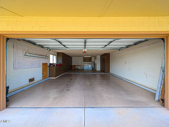 5th image of 13319 W HARDWOOD Drive W