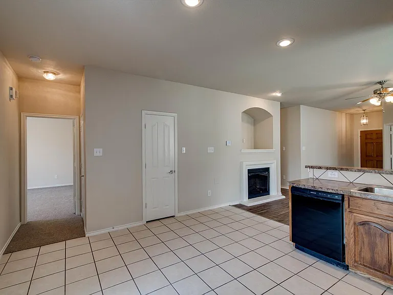 10860 Hawks Landing Rd — Photo 10